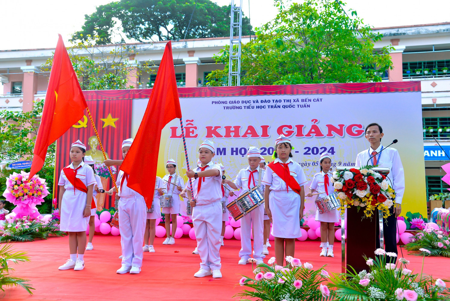 Tổ Chức Sự Kiện Cho Trường Học – Giải Pháp Xây Dựng Môi Trường Giáo Dục Sáng Tạo Và Ý Nghĩa.
