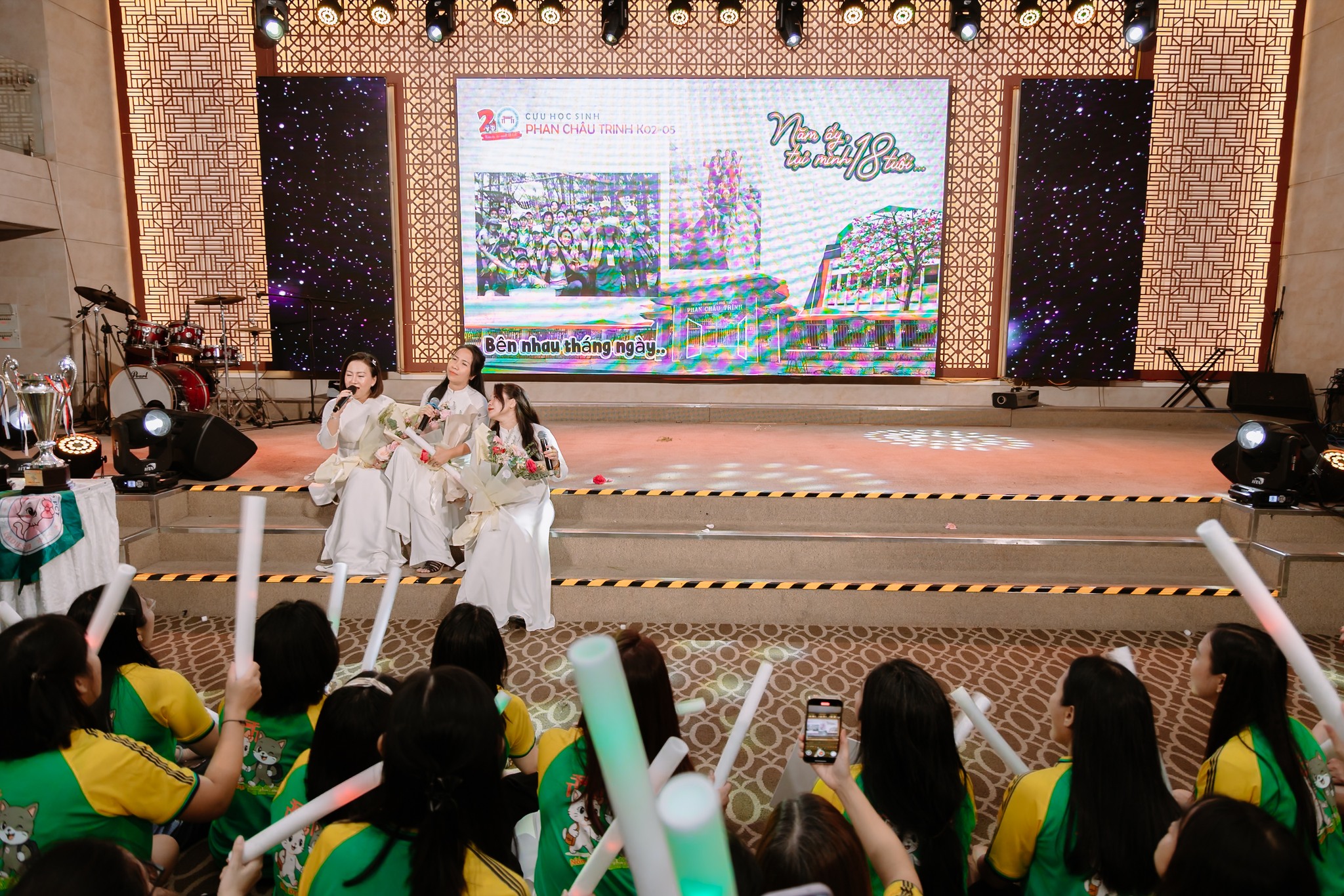 Một số chủ đề họp lớp ấn tượng Quang Hà từng thực hiện.