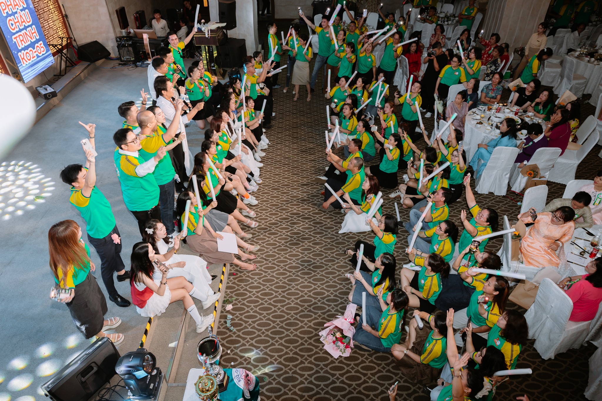 Tổ Chức Sự Kiện Họp Lớp – Hội Ngộ Bạn Bè Ấm Áp Và Đáng Nhớ